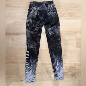 Peloton Women's Leggings with Black and Gray Leaf Design